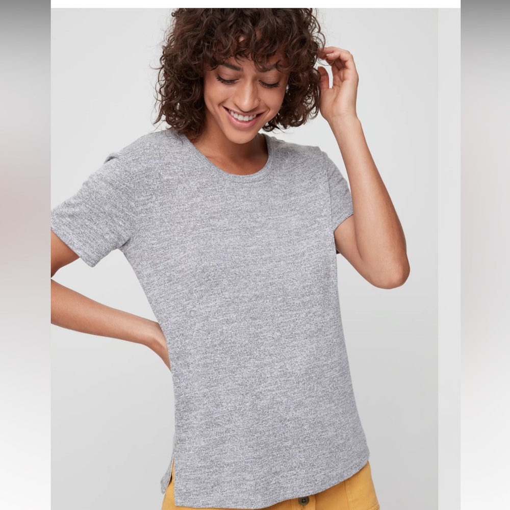 Aritzia Wilfred Free Divina Grey T-Shirt Size Small